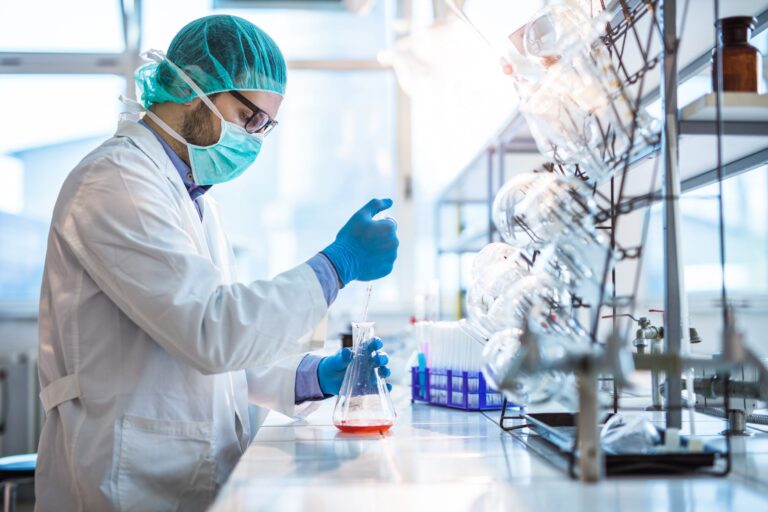 Simplifying Compliance Without the Chaos: Why Chemical Manufacturers Need LIMS